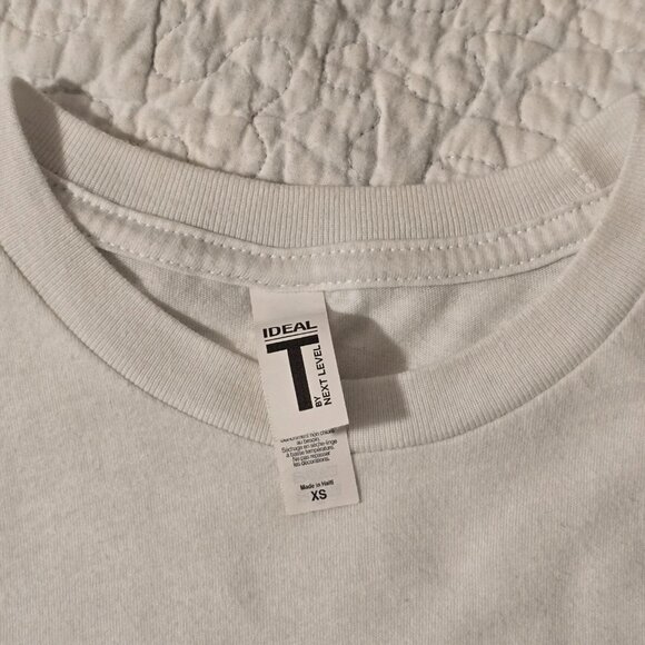 Ideal T By Next Level Crop Top Baby Tee Size XS Soft Girl - Picture 4 of 4